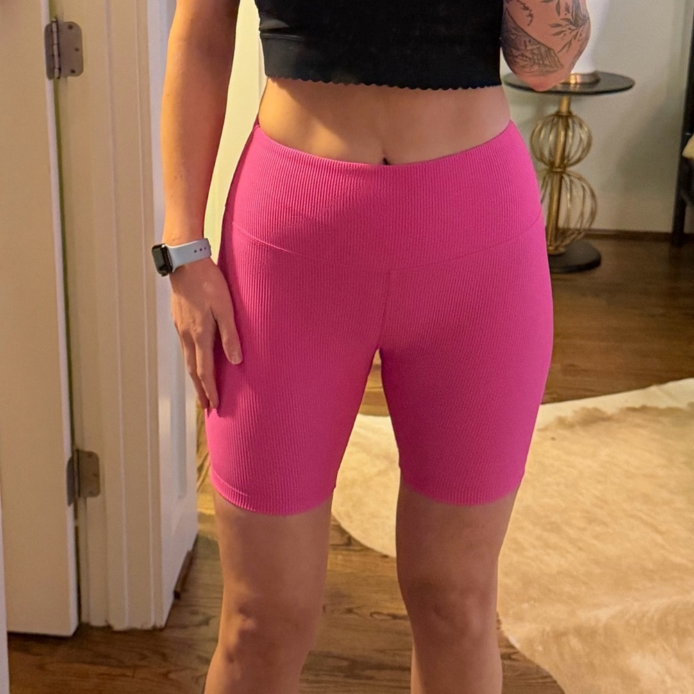 Zyia pink biker shorts size M
